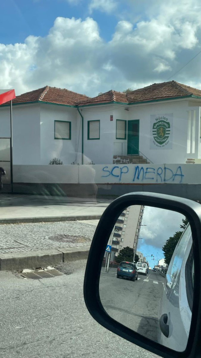 tomasfsa8's tweet photo. @eleomonsquito @meco22_22 Pichar núcleos não é questão de segurança? https://t.co/hQLcjuHKBu