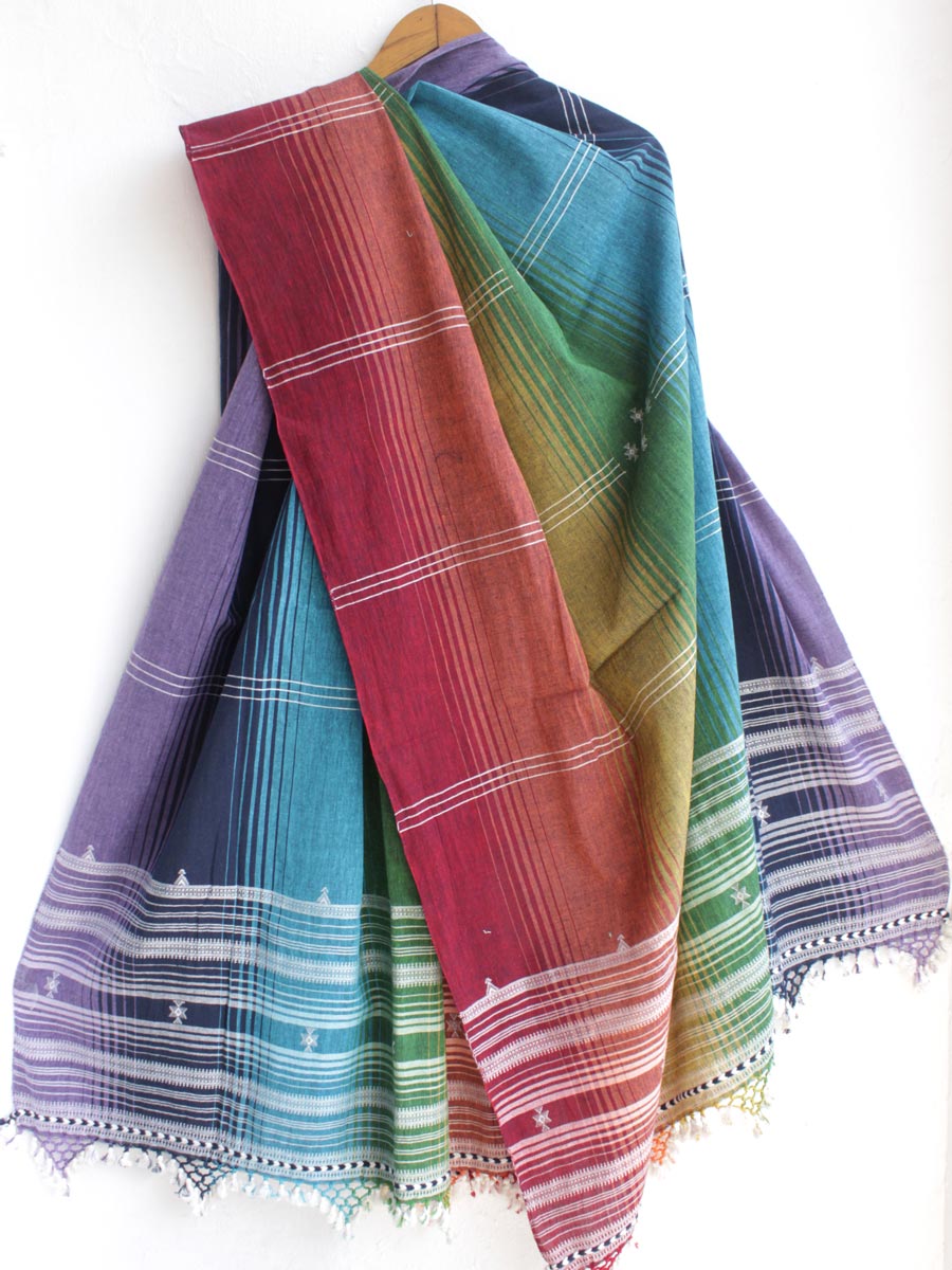 Shilphaat's tweet photo. Handwoven, Multicolour-striped, Bhujodi cotton dupatta with motifs, borders and handtied tassels. . 

Buy at https://t.co/0uWl2ZngFi 
. 
https://t.co/YC7uTMAk6E 

#kalacotton #bhujodidupatta #purecotton #sustainablefashion  #shilphaat #summercollection https://t.co/kAPb9QRlVw