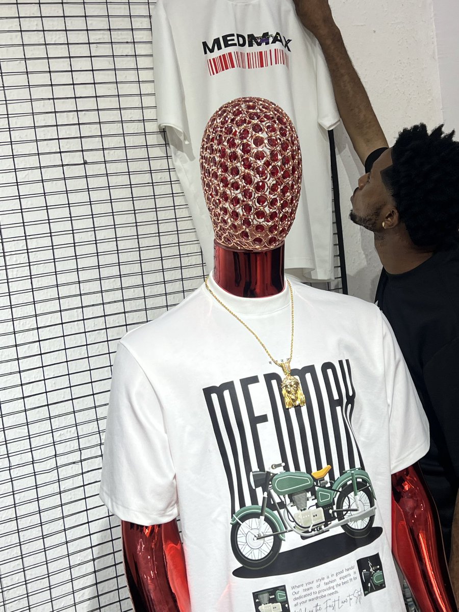 itzlekstar's tweet image. Good afternoon everyone!

We’re taking over your casual wardrobe. ⚡️Our new Street Wear Polos launch today! High-grade fabric meets the iconic Medmax signature. Perfect for your weekend vibes and casual hangouts. 
#Shirt #polo #Tshirt #teeshirt #nigeriantailors #nigerianwears Dm