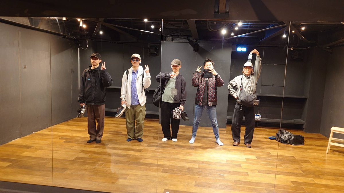 仁（じん） tweet media