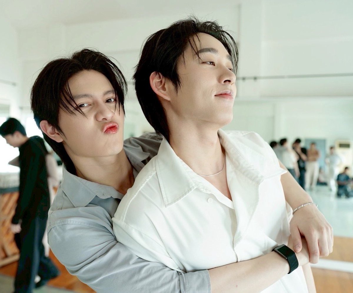harxeuphoria's tweet image. CLINGY WILLIAMEST!! 😭😭😭😭😭😭

( #williamest #วิลเลี่ยมเอส )    
#YouManiacSeries #YouManiacSeriesQ8