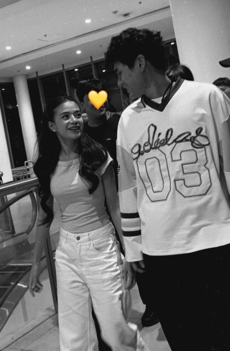 R💛ine_ tweet media