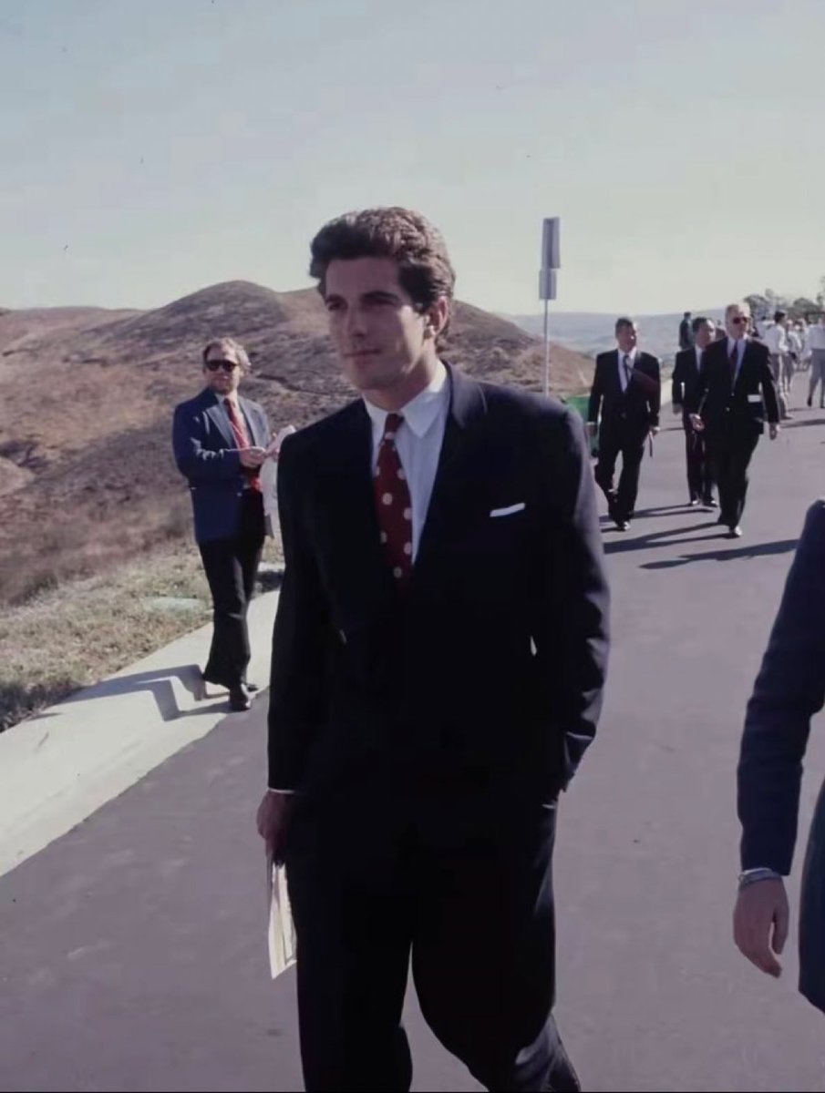 Mr.Pool 4.0 tweet media