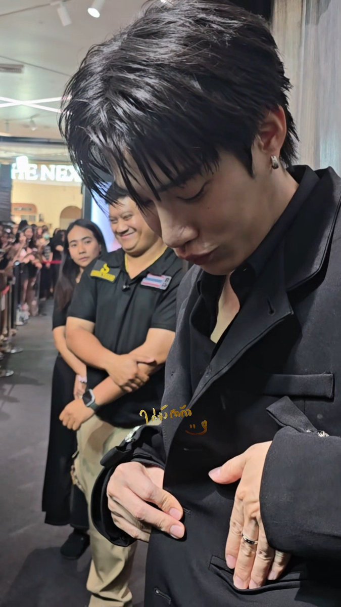 สจ.พายไก่ 🎨🏄🏻‍♀️🛼 tweet media