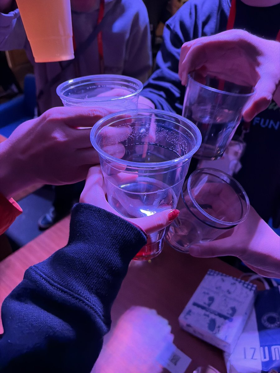 aiuhehe's tweet photo. 先着順朝イベントに行こうと思ってたのにこの時間

やっぱり出会った人とお話しするの楽しすぎる😂😂

 #rubykaigi #rubyfrends https://t.co/1MpewwHp4W