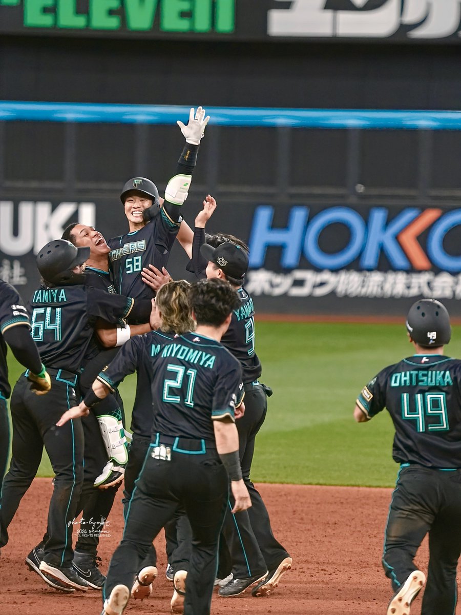 moz |もず tweet media