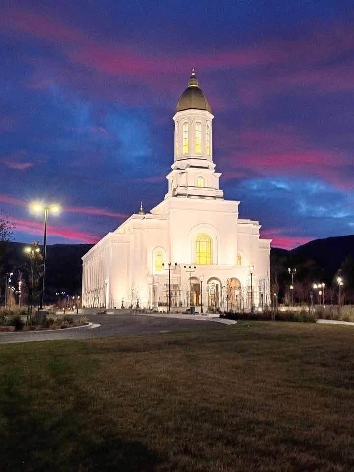 Ephraim Utah Temple
#SaintsOnX