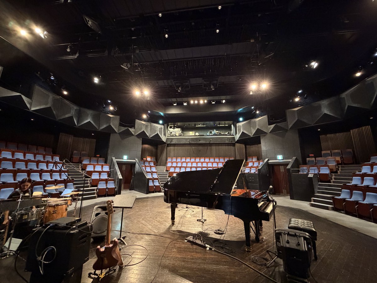 Rrrr1031's tweet photo. 名古屋ちくさ座めちゃんこ盛り上がって終了！！

残り2公演☀︎☀︎☀︎ https://t.co/8QyuA1v196