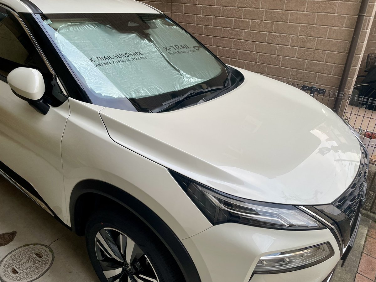 morihide12's tweet photo. 【備忘録】先般、エクストレイルの１年点検を…🚗🏥💦事前にツッコミ入るであろうタイヤの溝・バッテリーは先に交換しておきました。😅#t33エクストレイル #12ヶ月点検 
#t33エクストレイル #12ヶ月点検 https://t.co/VHhU1YA6uO