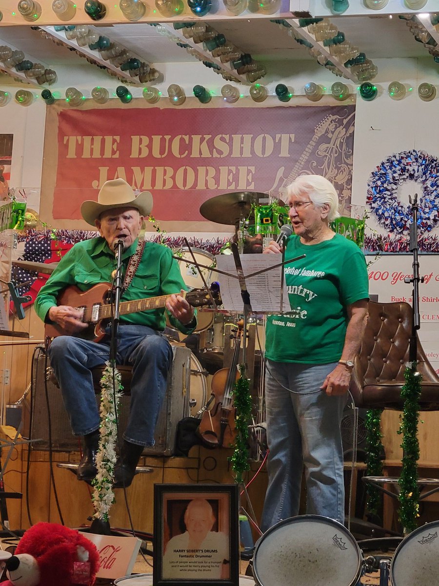 incognito's tweet photo. @kennychesney WWll Veteran Purple Heart Recipient Buck Sloan is turning 102 years old June 1st. Would love to surprise him with some birthday cards!! Buck Sloan c/o The Buckshot Jamboree 7414 Hartman Rd Houston, TX 77049  still playing music at 101!!! https://t.co/VQSEKYr6Yh