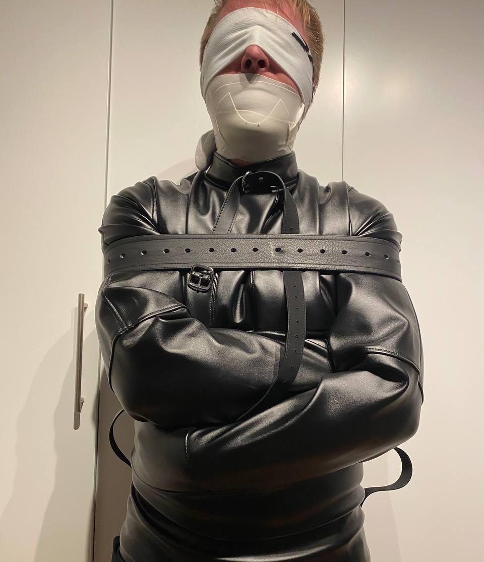 Me trying a straitjacket for the first time