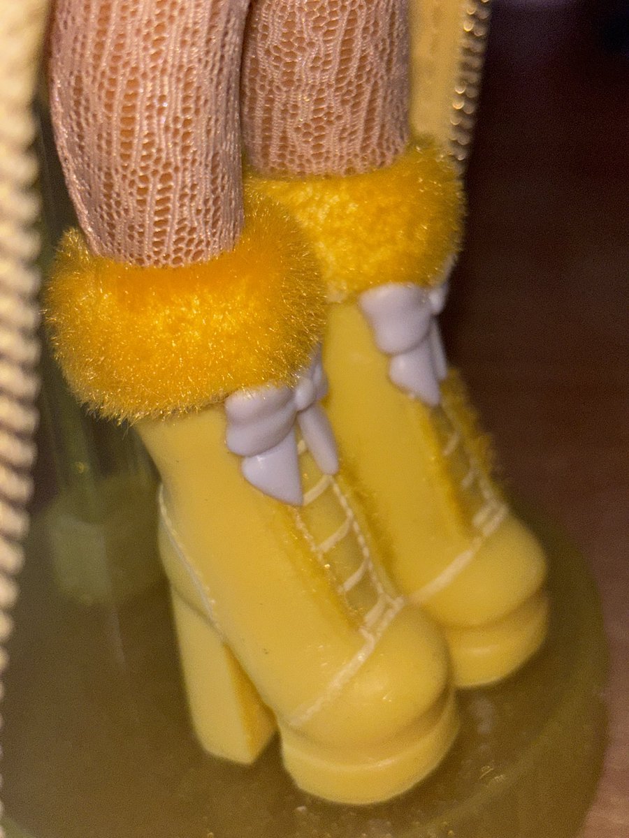 winxclubpretty's tweet image. #RainbowHigh #WinterWonderland #RainbowHighWinterWonderland #SunnyMadison #RainbowHighPretty