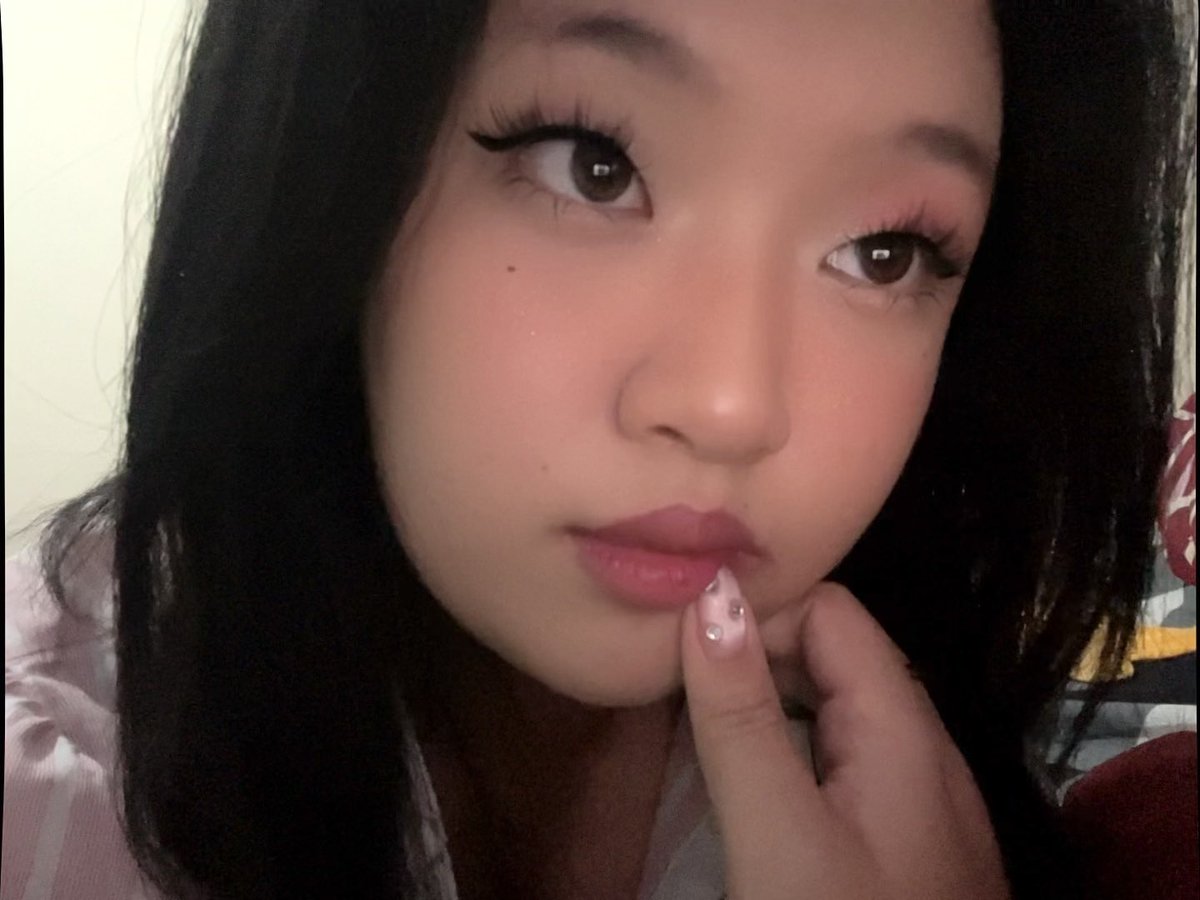 nana tweet media