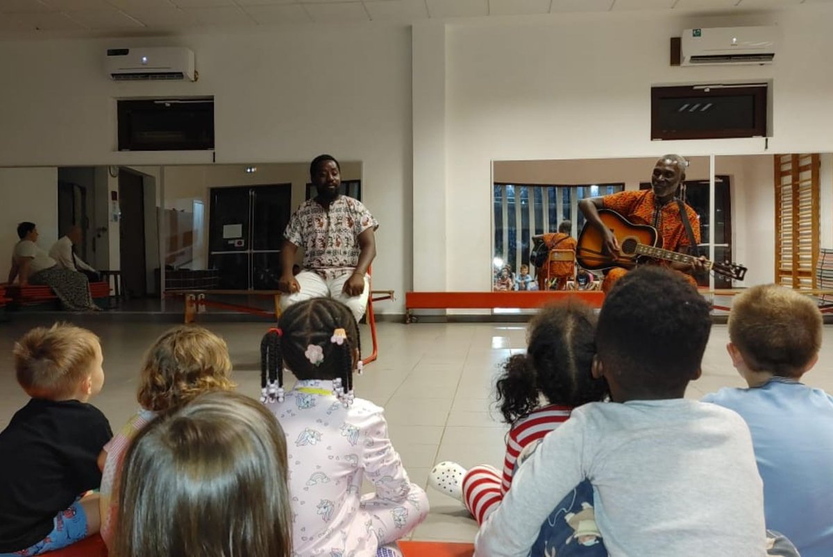 Lycée Français de Lomé tweet media