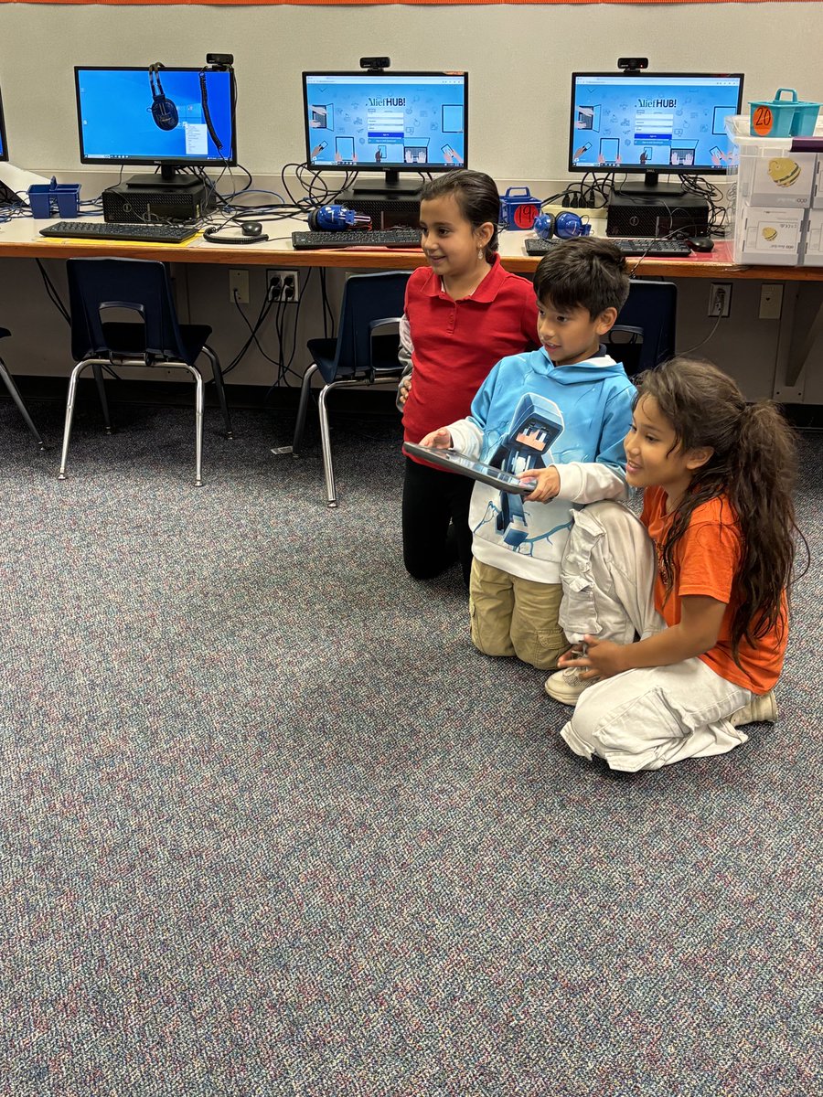 Bush Elementary tweet media