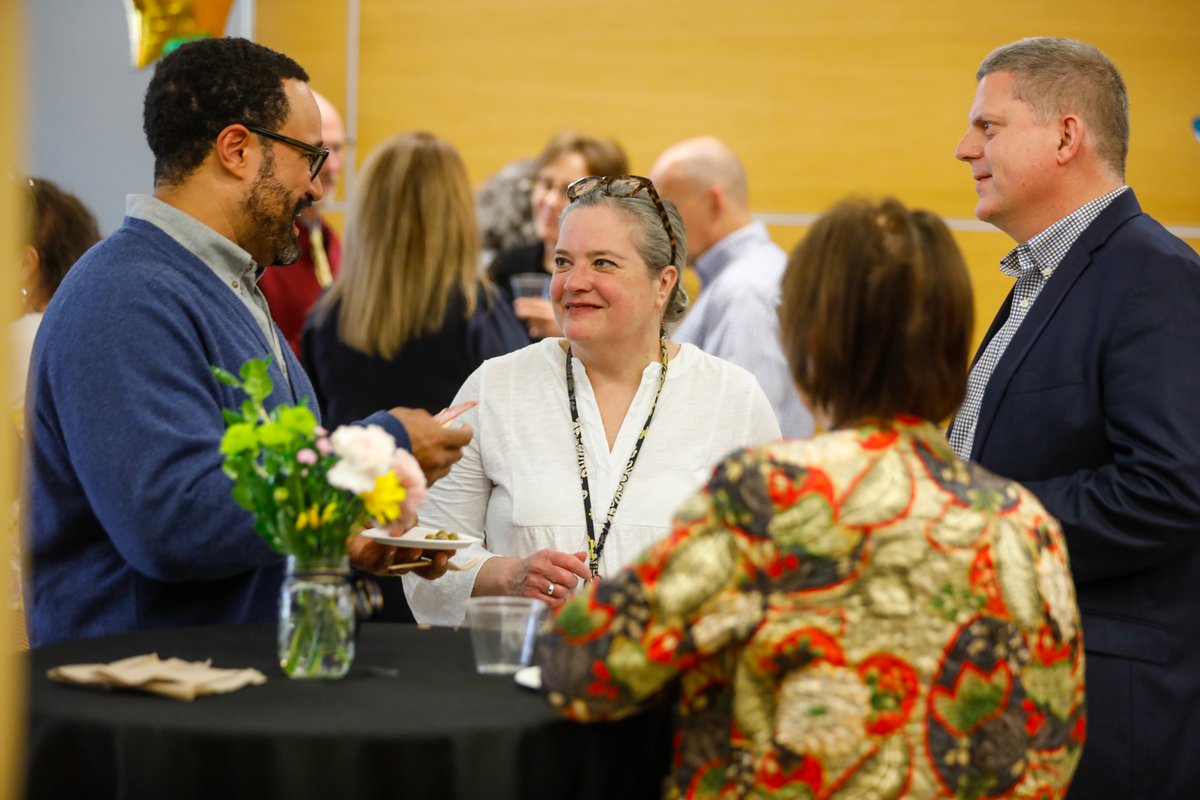 UofR_Warner's tweet photo. 🎉 Celebrating leadership!  The Warner community recently gathered to honor Melissa Sturge-Apple as she steps into her role as dean—marked by the presentation of the Dean’s Medal in recognition of her leadership and contributions to the field.

Read more: https://t.co/ktg4NPWB1V https://t.co/nBGS9s2T3n