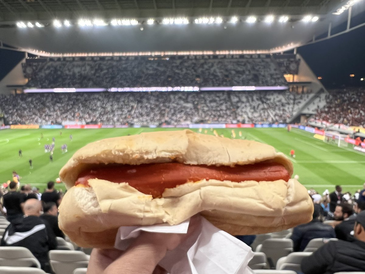 Central do Cortinas tweet media