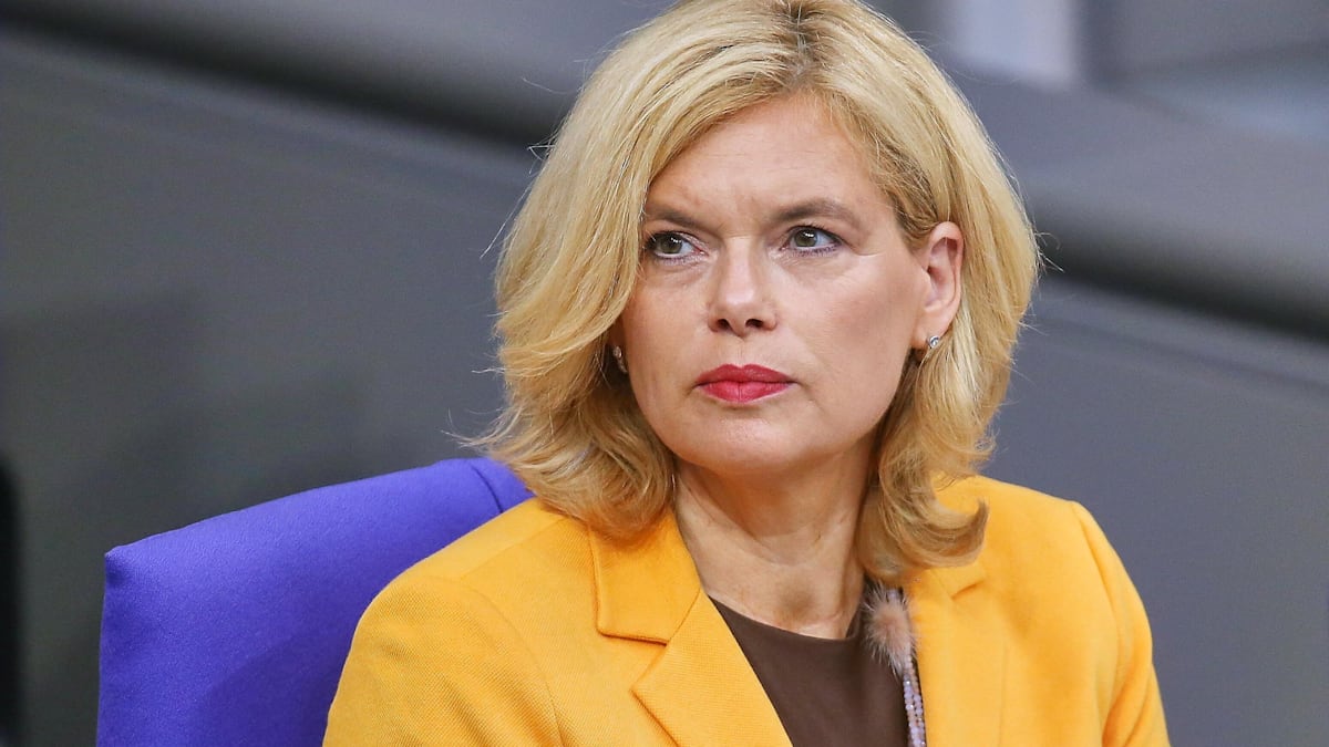 welt's tweet image. Signal-Konto von Klöckner offenbar erfolgreich gehackt – Behörden in Alarmstimmung to.welt.de/62VkR3B