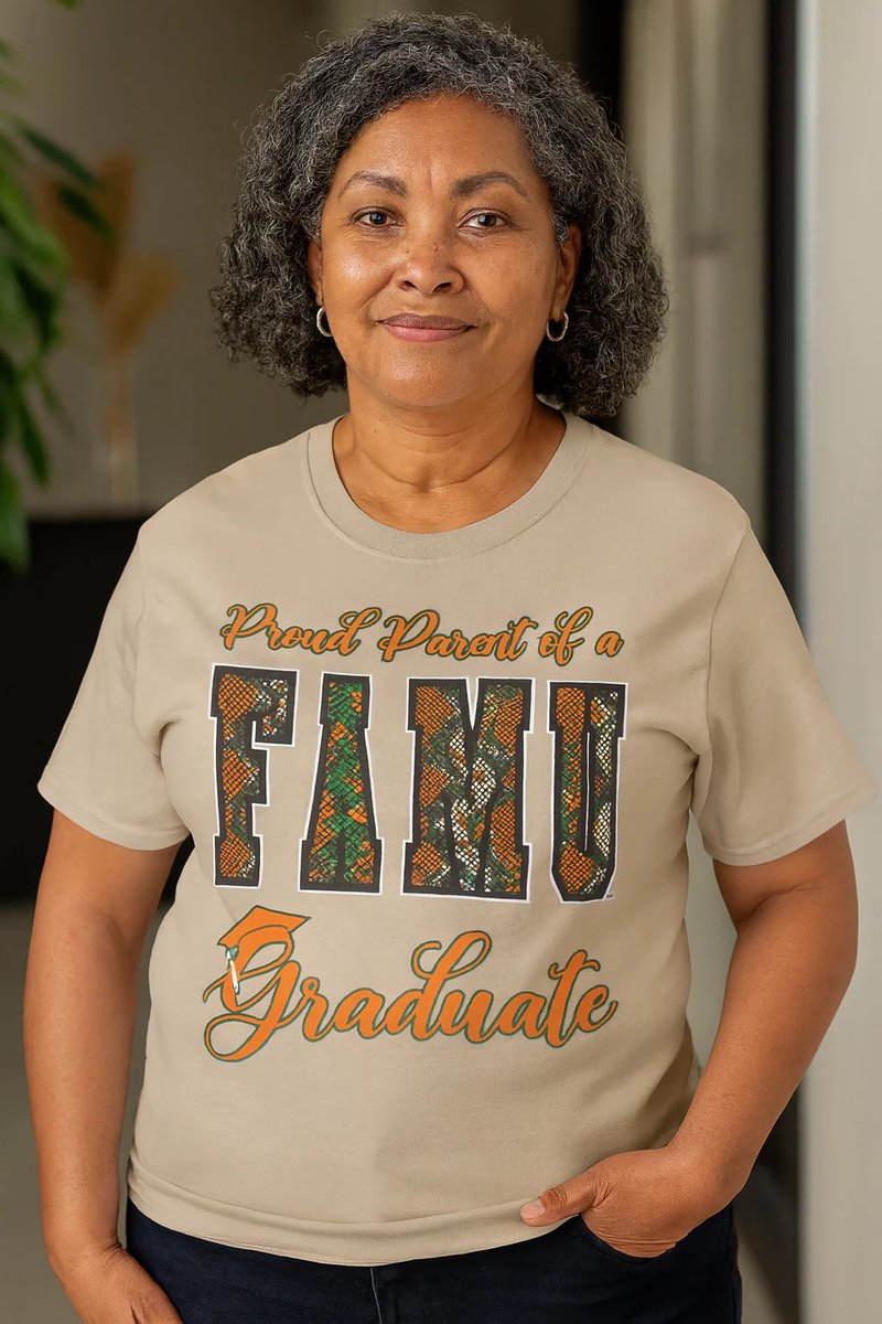 Realwordsapp's tweet image. Graduation season 🎓✨ Rep your grad the RIGHT way!

Proud parent of a FAMU alum or celebrating yourself? Real Words Apparel has you covered 💚🧡👩🏽‍🎓👨🏽‍🎓

Order now 👉🏽 realwordsapparel.com/collections/fa…

#GradSZN #FAMU #HBCU #Graduate
