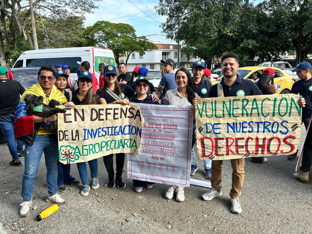 Palmira Presente <a href="/SomosAGROSAVIA/">AGROSAVIA</a> <a href="/BluRadioCo/">BluRadio Colombia</a> <a href="/NoticiasCaracol/">Noticias Caracol</a> <a href="/SenadoGovCo/">Senado de la República 🇨🇴</a> <a href="/petrogustavo/">Gustavo Petro</a>
