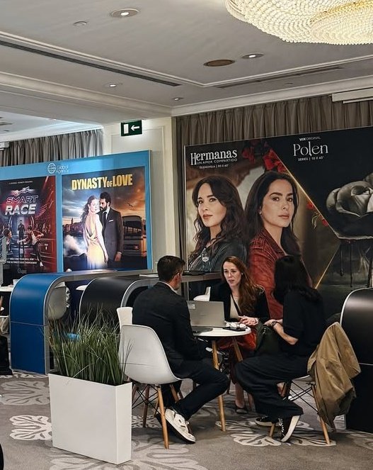 #AkınAkınözü'nün başrolünde yer aldığı #Veliaht 21-23 Nisan tarihleri arasında Lizbon'da düzenlenen Content Europe fuarında içerik alıcılarıyla buluşuyor.