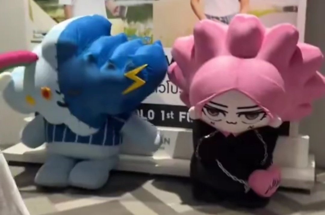 I badly wanted SmyleNeona to be invited in the premiere day on 5th may I want my family to watch episode 1 together huhu I miss my grandtwins so much 🥹🫳