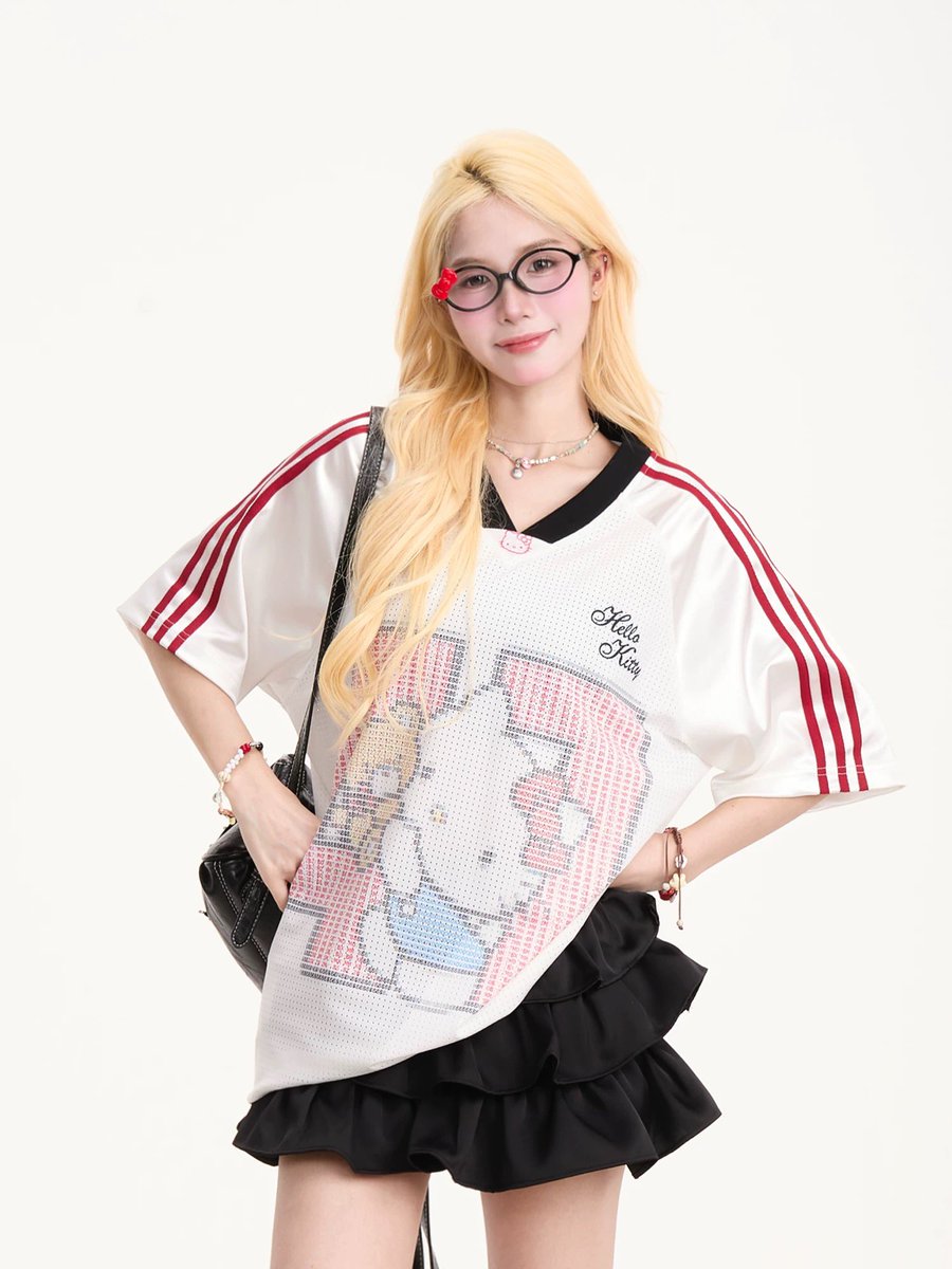 ꒰Giveaway time! 🎾꒱

แจก Hello Kitty Jersey Shirt  ⋆⁺₊
จำนวน 1 รางวัลเฉพาะ follower ของทางร้านน้า (เลือกไซส์ได้น้า) 

กติกา: รีทวิต+ เมนชั่นไซส์ s-xl

ประกาศผล 1 พค 🍀🍎