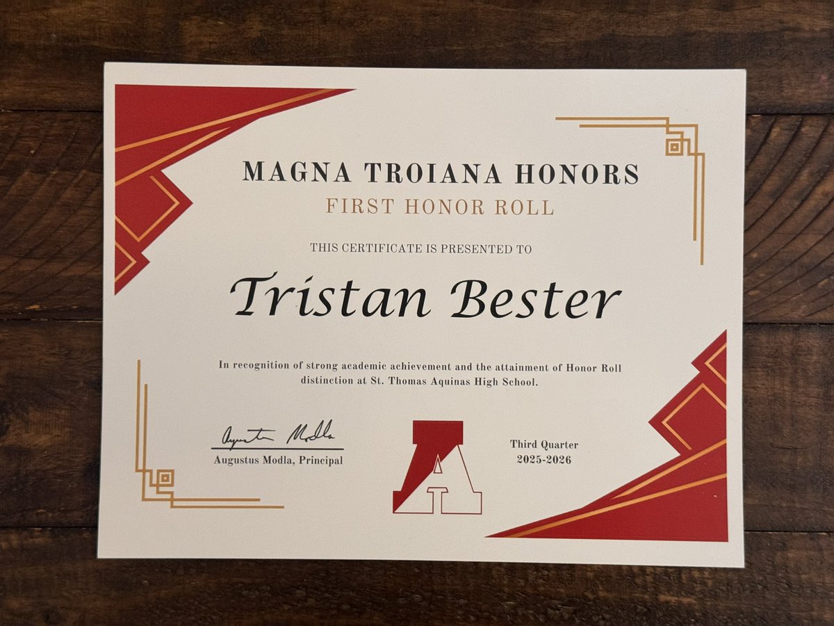 TristanB2111's tweet image. I just received distinguished honors for the 3rd time in a row this school year. I have revived this reward each semester. Looking to go for 4 in a row!!! #StudentAthlete #Honors @STAFOOTBALL1969 @CoachBearfield @Myles_Harts
