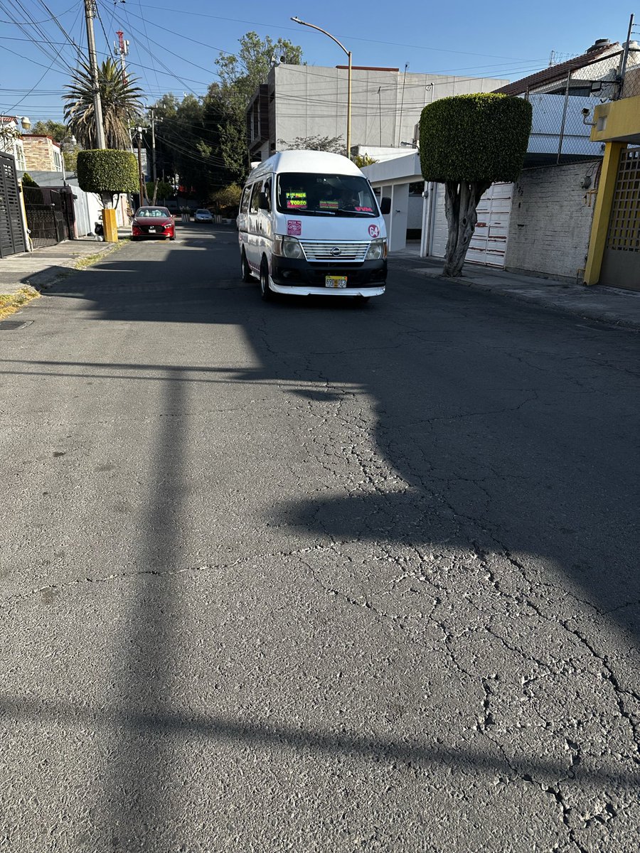 Lily969's tweet photo. @nmas Estamos cansados de no existan autoridades competentes para poner orden https://t.co/CxQmRqO8J1