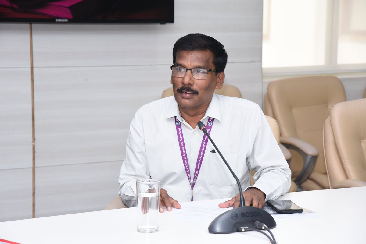 SRM_Univ's tweet image. The Faculty of Science and Humanities, #SRMIST-KTR signs a Memorandum of Understanding (#MoU) with Dr. TVG’s Academy of Indian Music and Arts (#AIMA), Chennai, to launch certified programmes in Indian music &amp;amp; dance.