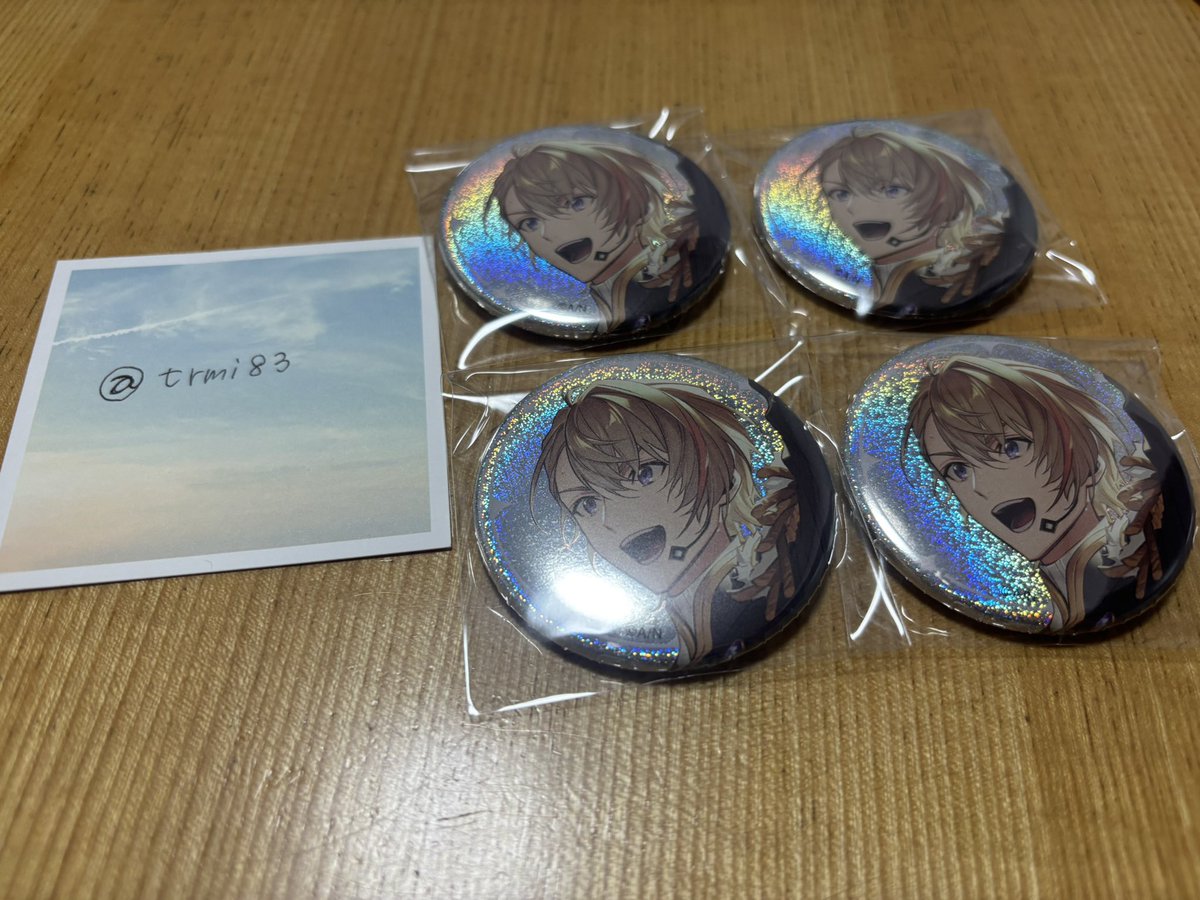 trmi83's tweet photo. @IoZwf @1 はじめまして、こんばんは。
検索よりお声がけ失礼致します。
当方画像の方4点所持しております。
少数で恐縮なのですが、買取可能でしょうか？
フェスまでの郵送、PayPay対応可能です。ご検討頂けますと幸いです。よろしくお願い致します。 https://t.co/YEIJBHsW5v