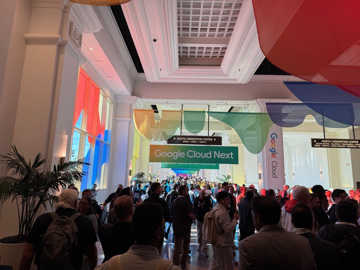 tcrawford's tweet image. Really well attended Google Cloud Next. Lots of interest in the intersection of AI and cloud.

#CIO #Cloud #AI #GoogleCloudNext