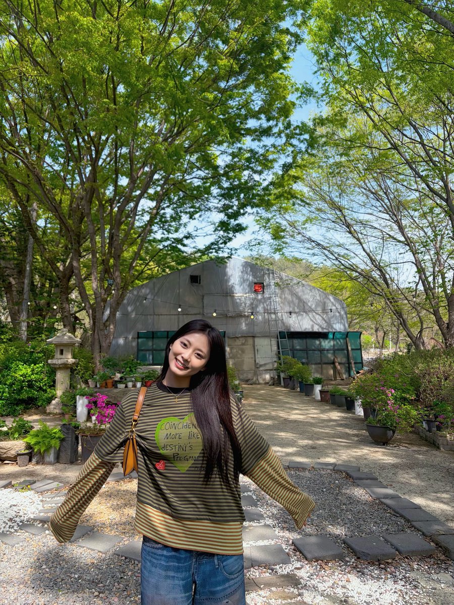 SubjectKpop's tweet image. Tzuyu's Instagram update

#TWICE #트와이스 @JYPETWICE