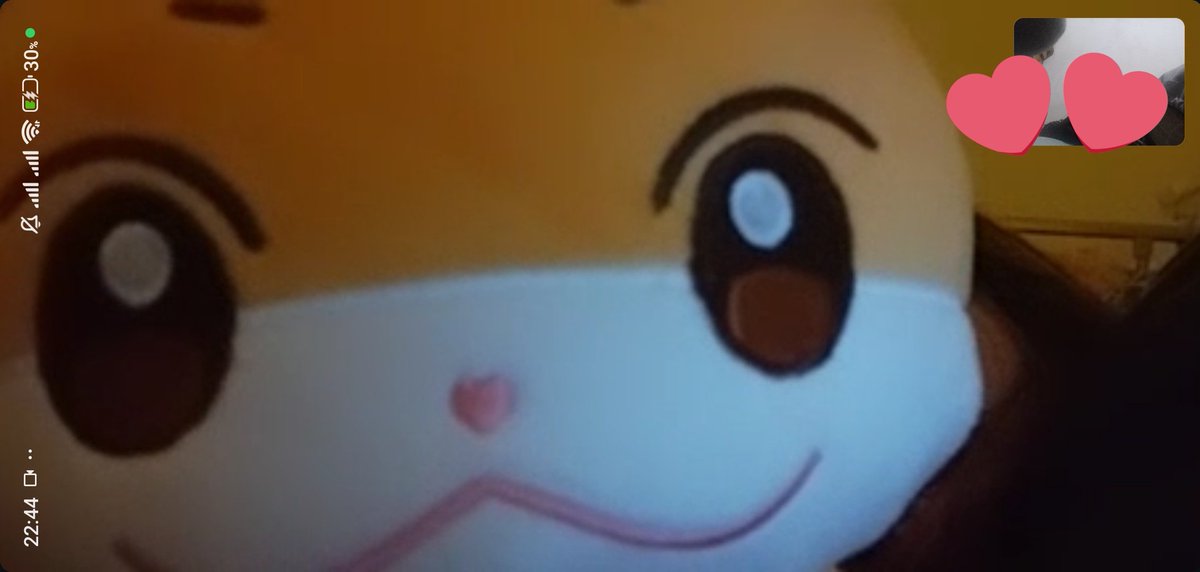 Asik asik bercengkrama sama ayangku tiba tiba si ramli nimbrung. jadi horor