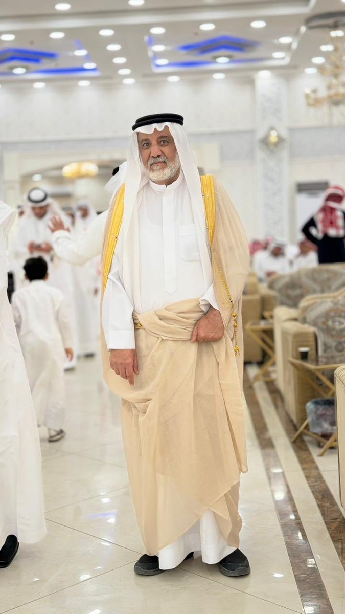 #الأحساء_لا_تتثاءب
لم يعدجدلاً،اعلنته اليونسكوبالثقافةغيرالمادية،أسميناه (ووطنناعرب اقحاح)البشت في جمعيتنا <a href="/shps_sa/">الجمعية السعودية للمحافظة على التراث</a> قيل فيه أمثال،حكم،اشعار،في الإنثروبولجيا معه عادات،ومعارف،ملبس الرّجال،أردف بمصطلح الحساوي لتأكيدمنشأهالأحساءليهاجرفن خياطته الى  العالم
<a href="/mediaeyes2/">عيون الاعلام</a> 
<a href="/tariqalfayadh/">طارق الفياض</a>