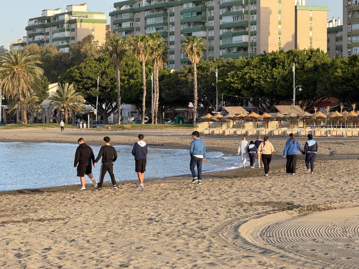 SAFAICET's tweet image. El alumnado de Religión de 3° de ESO ha tenido hoy una oración especial en la playa para celebrar el tiempo de Pascua. Ha sido un momento muy bonito de reflexión y contemplación en la naturaleza. 🙏🫶🏻❤️
#YoConSAFA #PastoralSAFAICET
@fundacionsafa @educsi @JesuitasESP @LdeFsj