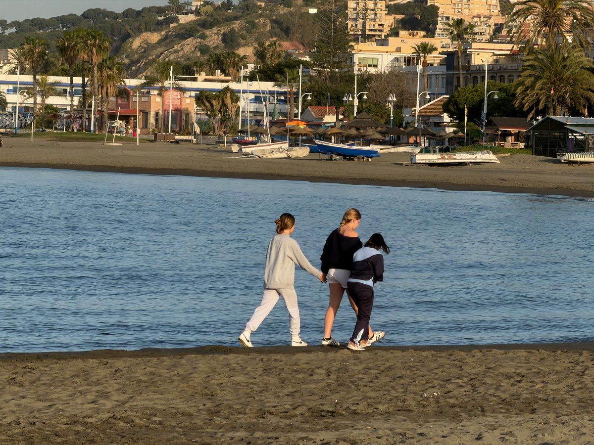 SAFAICET's tweet image. El alumnado de Religión de 3° de ESO ha tenido hoy una oración especial en la playa para celebrar el tiempo de Pascua. Ha sido un momento muy bonito de reflexión y contemplación en la naturaleza. 🙏🫶🏻❤️
#YoConSAFA #PastoralSAFAICET
@fundacionsafa @educsi @JesuitasESP @LdeFsj