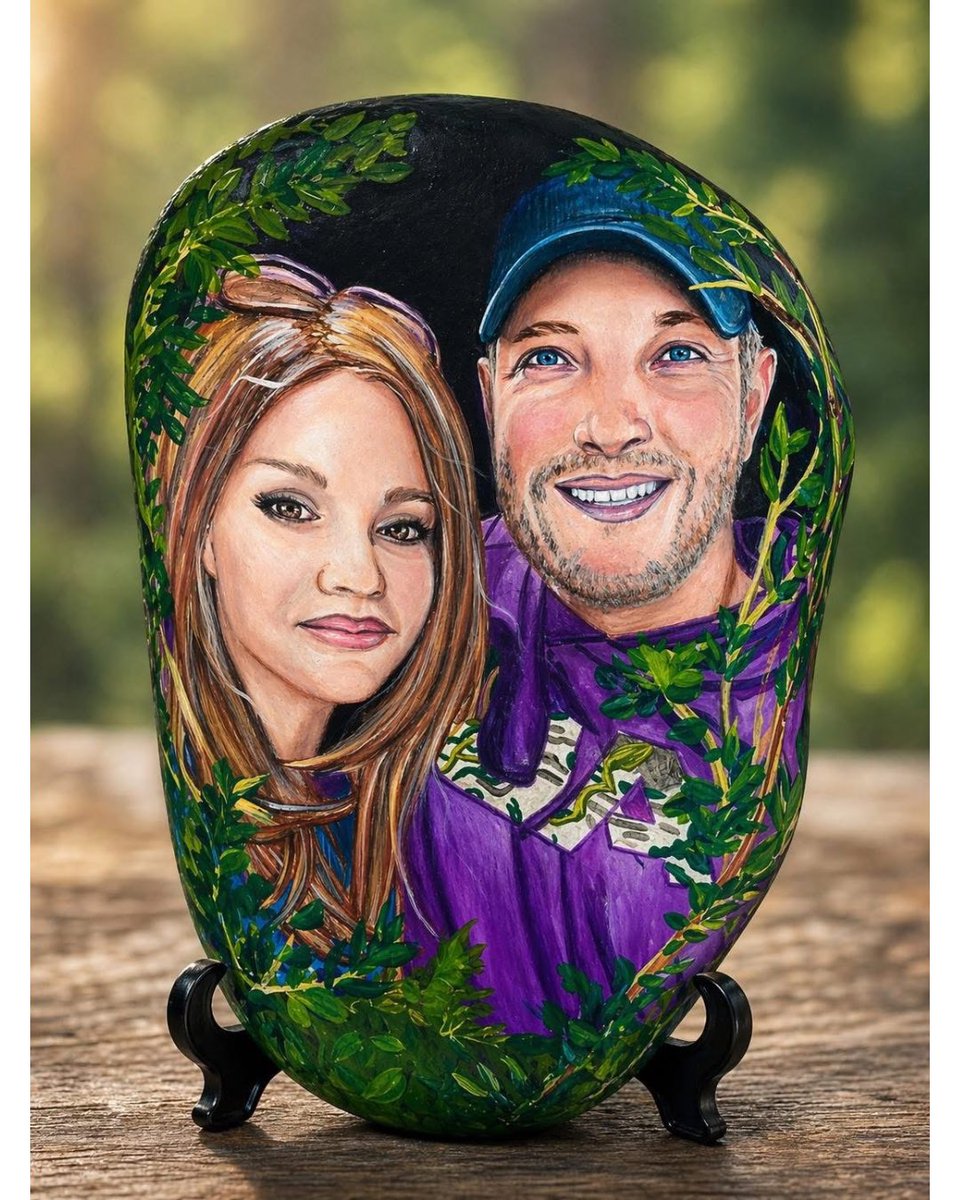 mueller6206's tweet photo. Custom rock portraits painted by hand. A unique and meaningful way to capture memories. Message me to order yours.

#portraitartist #portrait #fineartist #rockpaintingart #RockPainting https://t.co/j6HA4RChVj