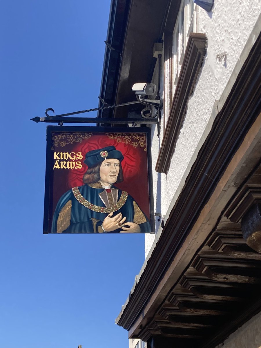 AndyColl66's tweet photo. @Iromg just had a pint in sunny York and thought of you 😆 https://t.co/vEJGxQH6LD