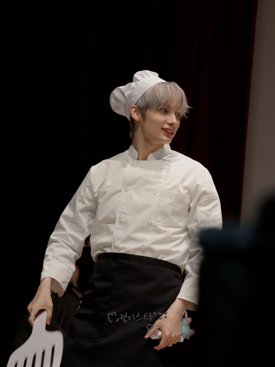 ☆⋆｡𖦹 tweet media