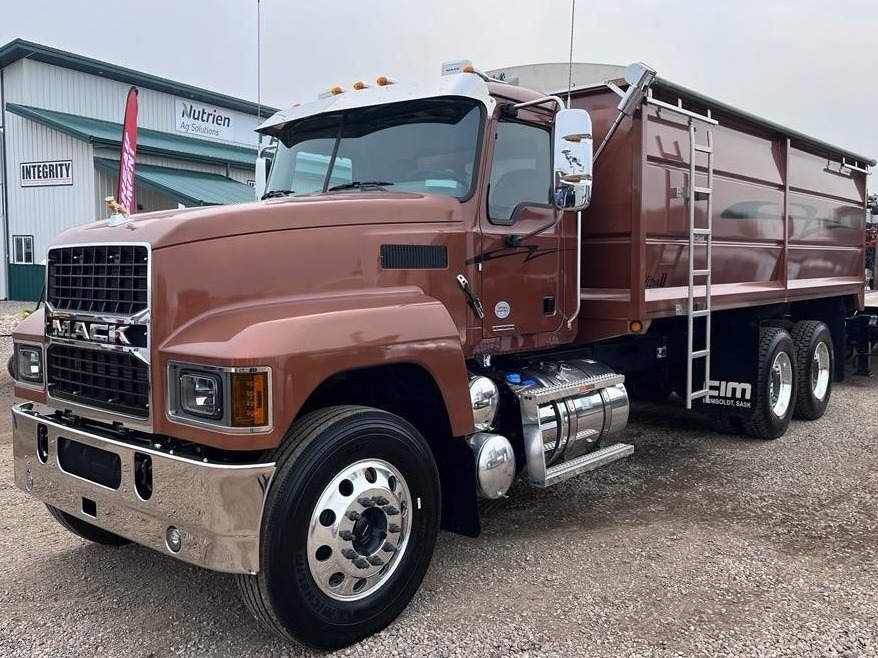 Redhead Equipment tweet media