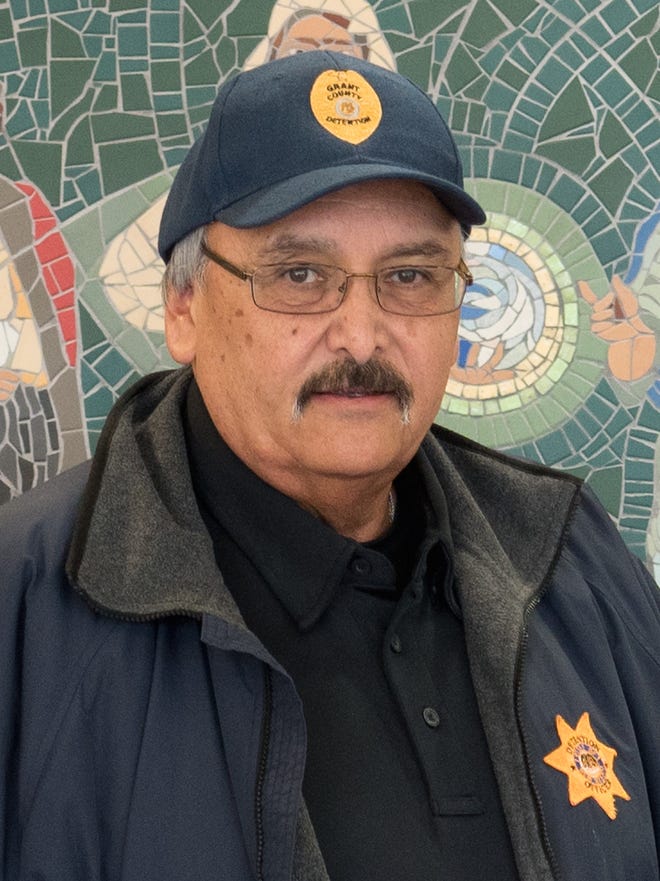 PaltzaJr's tweet photo. MICHAEL CARRILLO EX-POLICE CHIEF OF DEMING, NM. 2012. https://t.co/h3DifK9Pg1