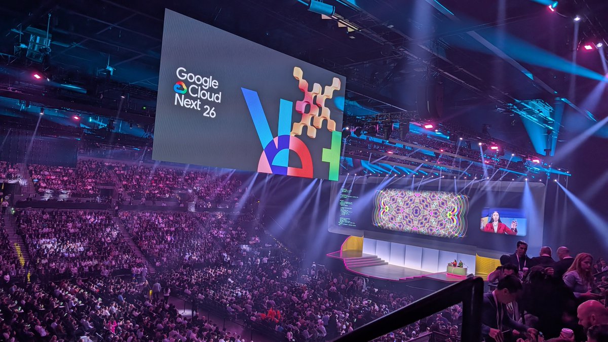 We’re at ☁️ #GoogleCloudNext26 in 🇺🇲 Las Vegas and ready to hear the opening 🎤 keynote to discover what’s next for #GoogleCloud and ✨ #Gemini. Then we’ll hit the main floor to have a closer look at the latest innovations!