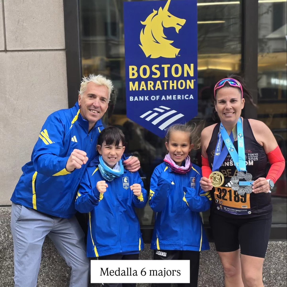 joseluisblancoq's tweet photo. En Boston 🇺🇸  Bea cumplió su objetivo, sus 6 primeras maratones las 6 Majors 🎖️ @WMMajors

Carreras infantiles
Junior 3o en su 1a milla todo y correr 6h antes su 1a carrera de 5k

Ria 7a en su 1a milla (corrió con más grandes).
¡Gran experiencia!
@MarathinezTours
@lasansiclub https://t.co/nYP10IDWJg