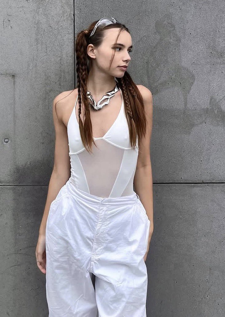 Personne tweet media