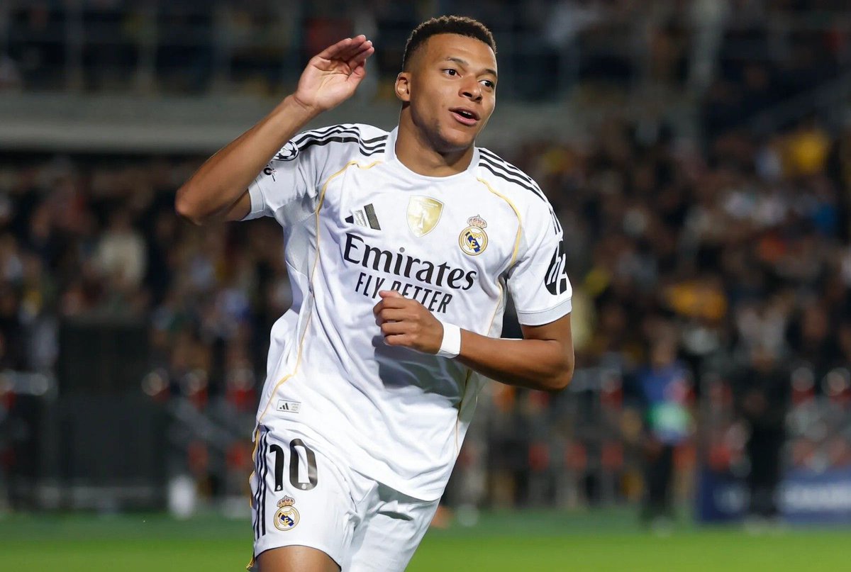 🇫🇷 Kylian Mbappé in La Liga this season 

◉ Goals – 1st
◉ Expected goals – 1st
◉ Non-penalty xG – 1st
◉ Goals + assists – 1st
◉ xG + xA – 1st
◉ npxG + xA – 1st
◉ Shots – 1st
◉ Shots on target – 1st
◉ Progressive pass accuracy % – 1st

👨‍💼 Top 7 League profile: