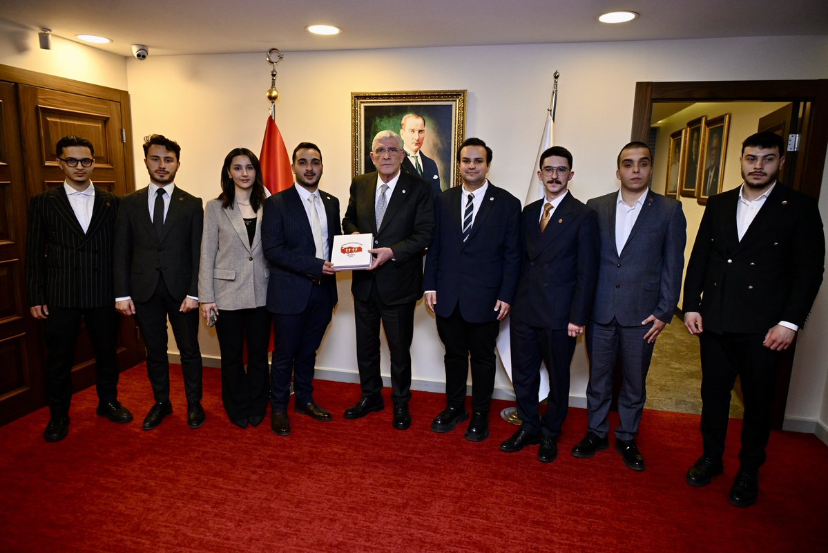 İYİ Parti tweet media