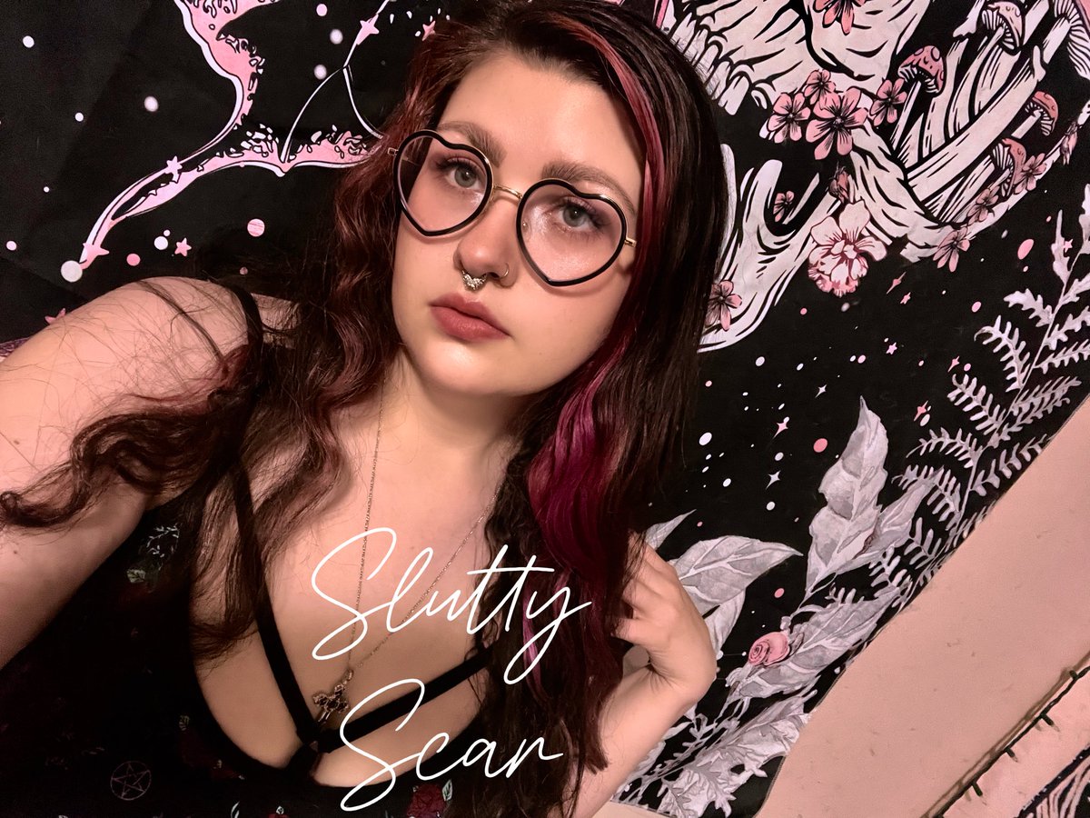 Gracing you all with my face 😘💖

You know how to thank the Queen 💸