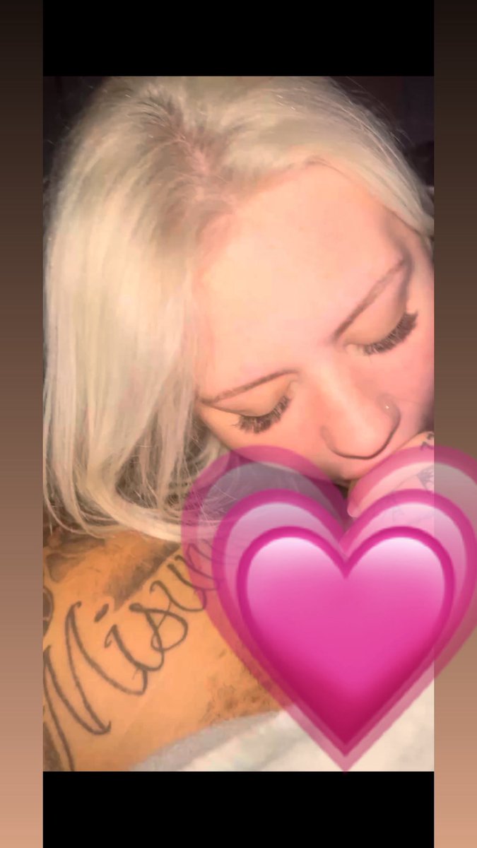 Molly Montana tweet media