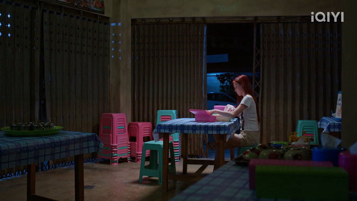What if ร้านยายเดือน ร้านชำคุณวาฬ บ้านยายบัวและร้านอาหารตามสั่งแม่กอหญ้าอยู่ในชุมชนเดียวกัน